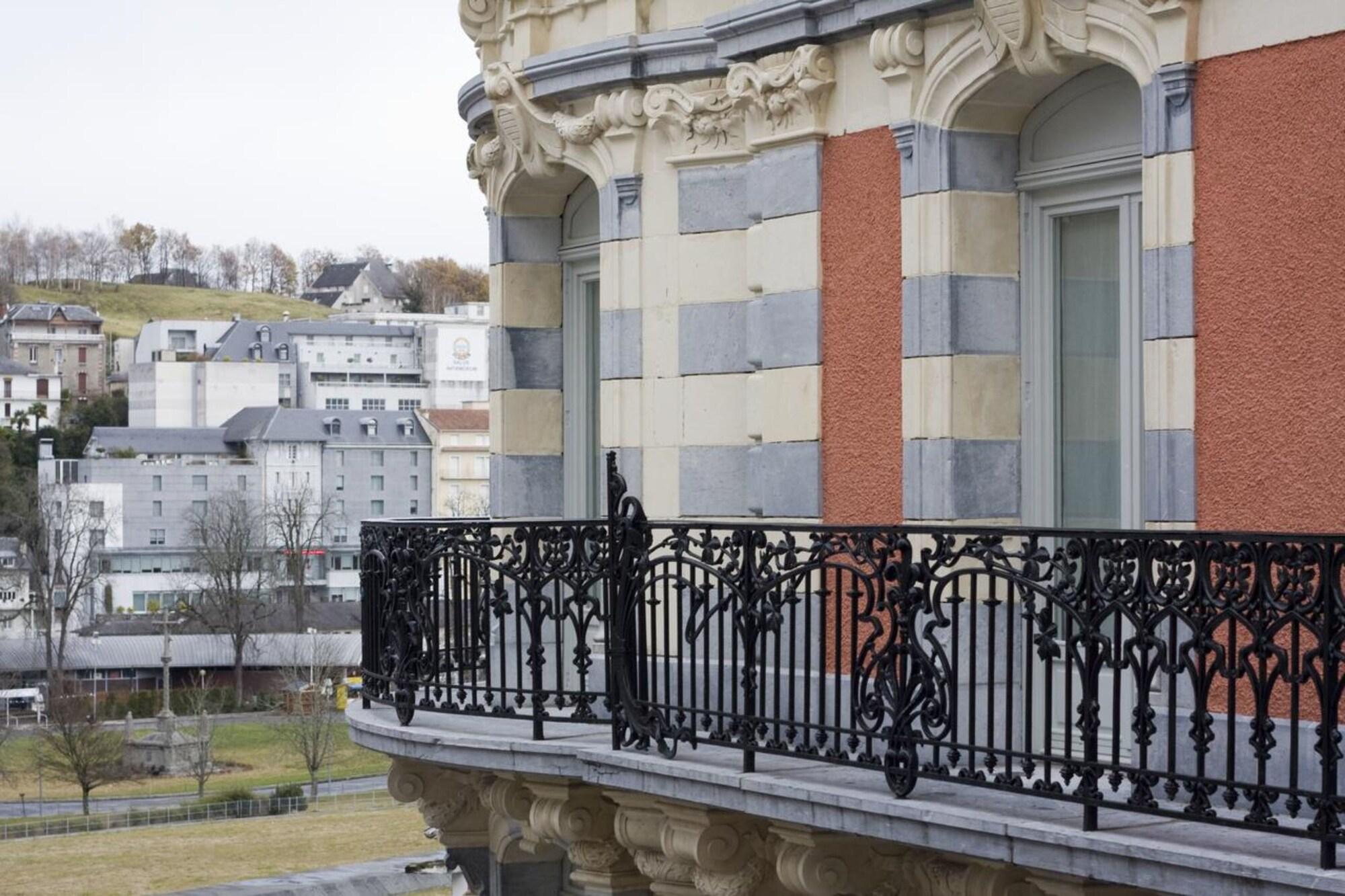 Grand Hotel Moderne Лурд Екстер'єр фото