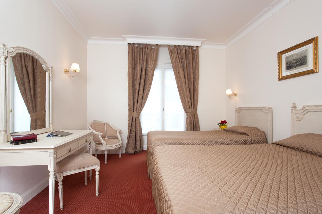 Grand Hotel Moderne Лурд Номер фото